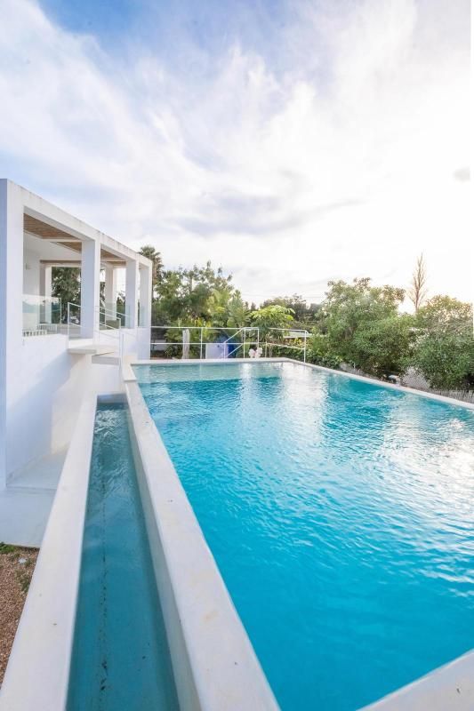 Piscina de Casa o chalet en venta en Santa Eulària des Riu con Aire acondicionado, Calefacción y Jardín privado