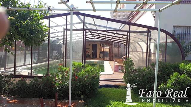 Casa-chalet en Venta en Centro - Calzada - Cabo Noval