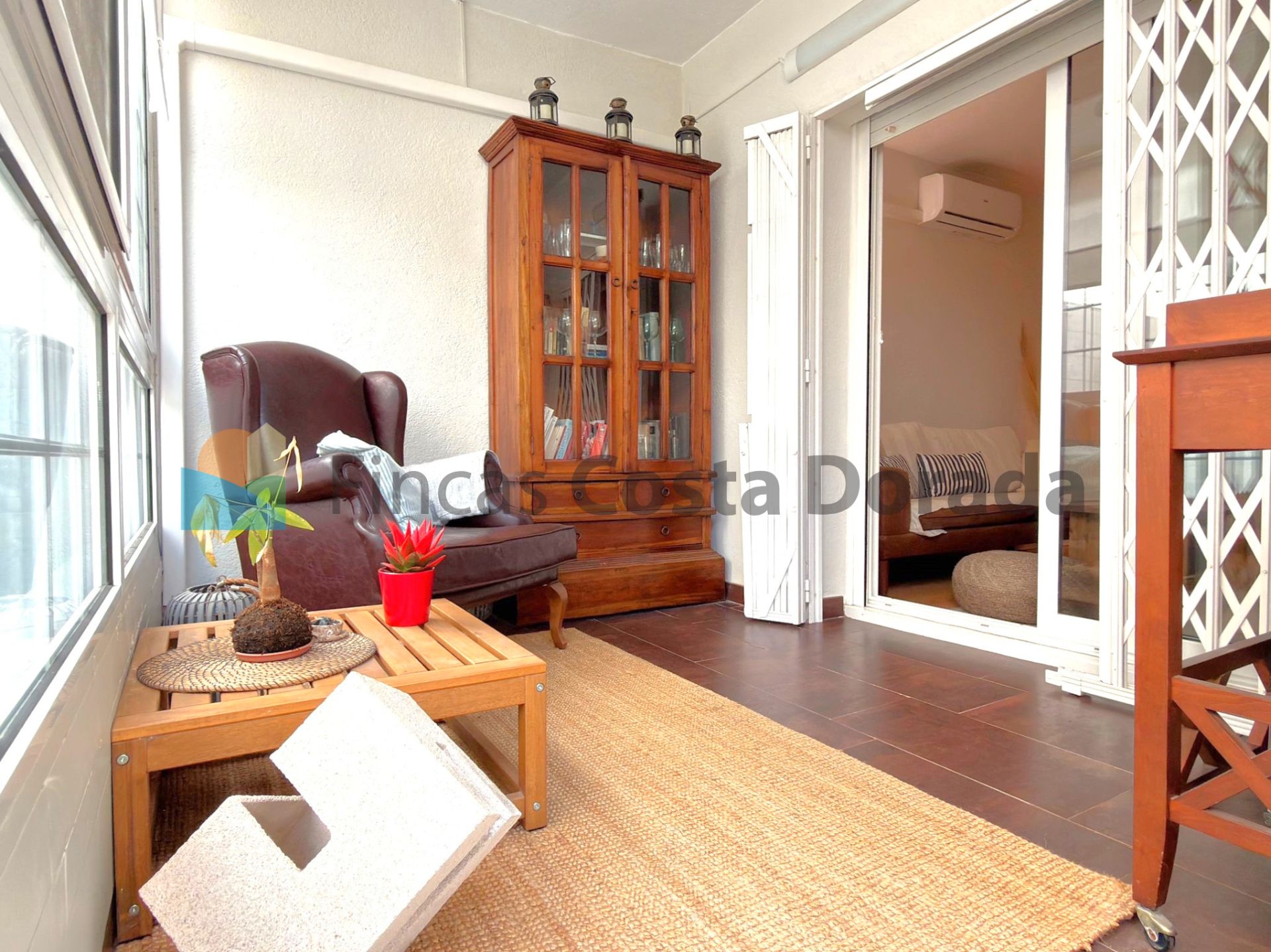 Living room of Planta baja for sale in Cubelles  with Air Conditioner, Heating and Private garden