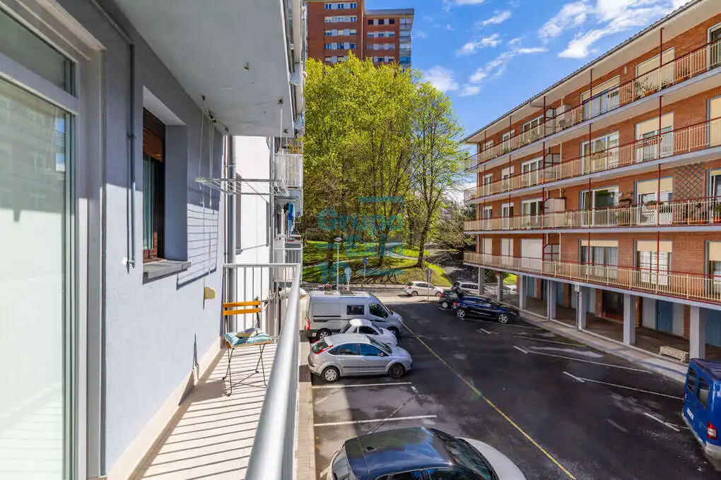 Vista exterior de Piso en venta en Donostia - San Sebastián  con Calefacción y Balcón