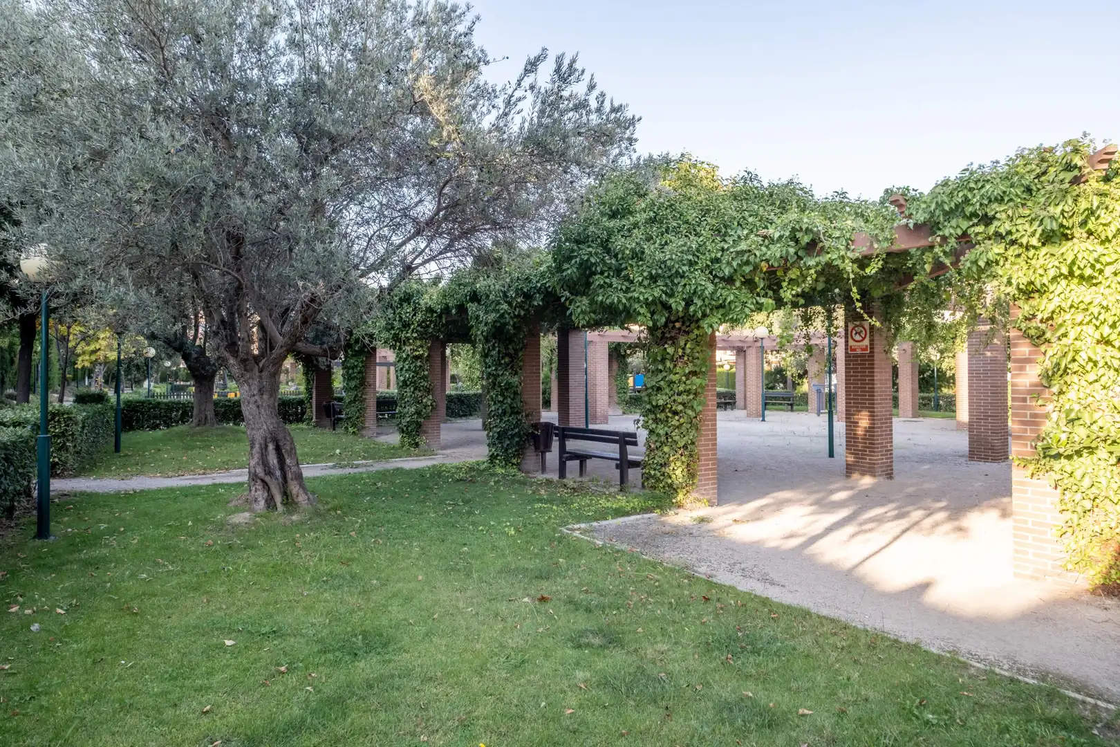Exterior view of Detached homes for sale in Zaragoza  with Air Conditioner, Heating and Community pool