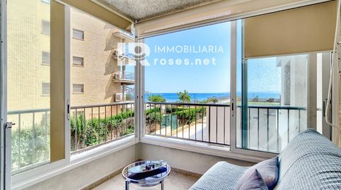 Foto 4 de Piso en venta en Maritim, Salatar, Roses