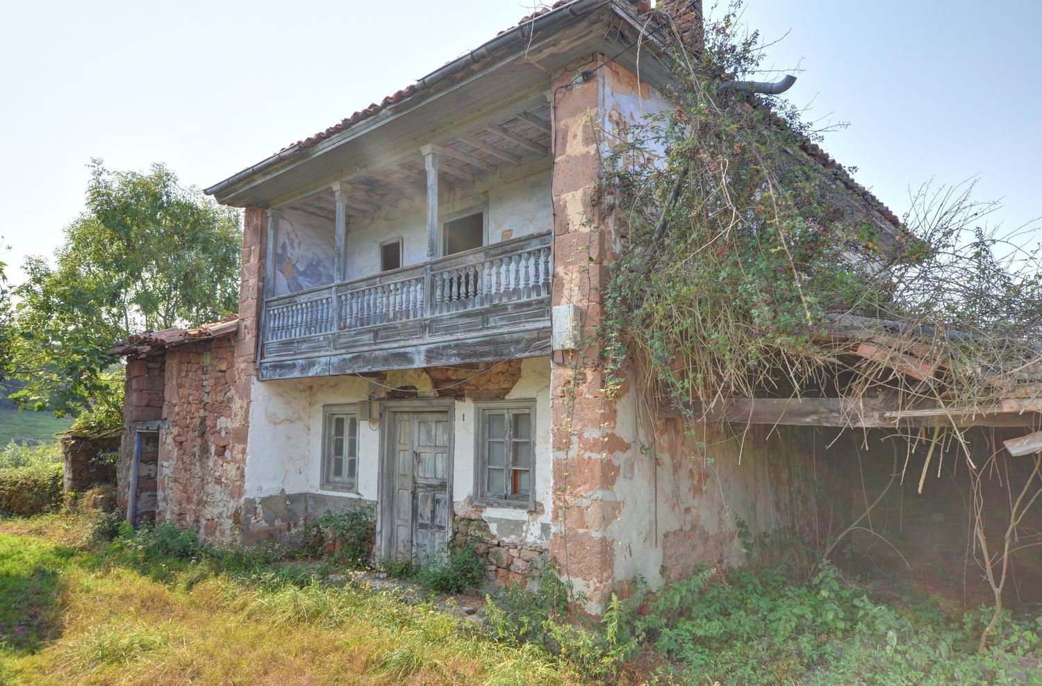 Vista exterior de Casa o xalet en venda en Villaviciosa amb Piscina