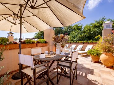 Penthouse mit Pool zum Verkauf in San Pedro de Alcántara