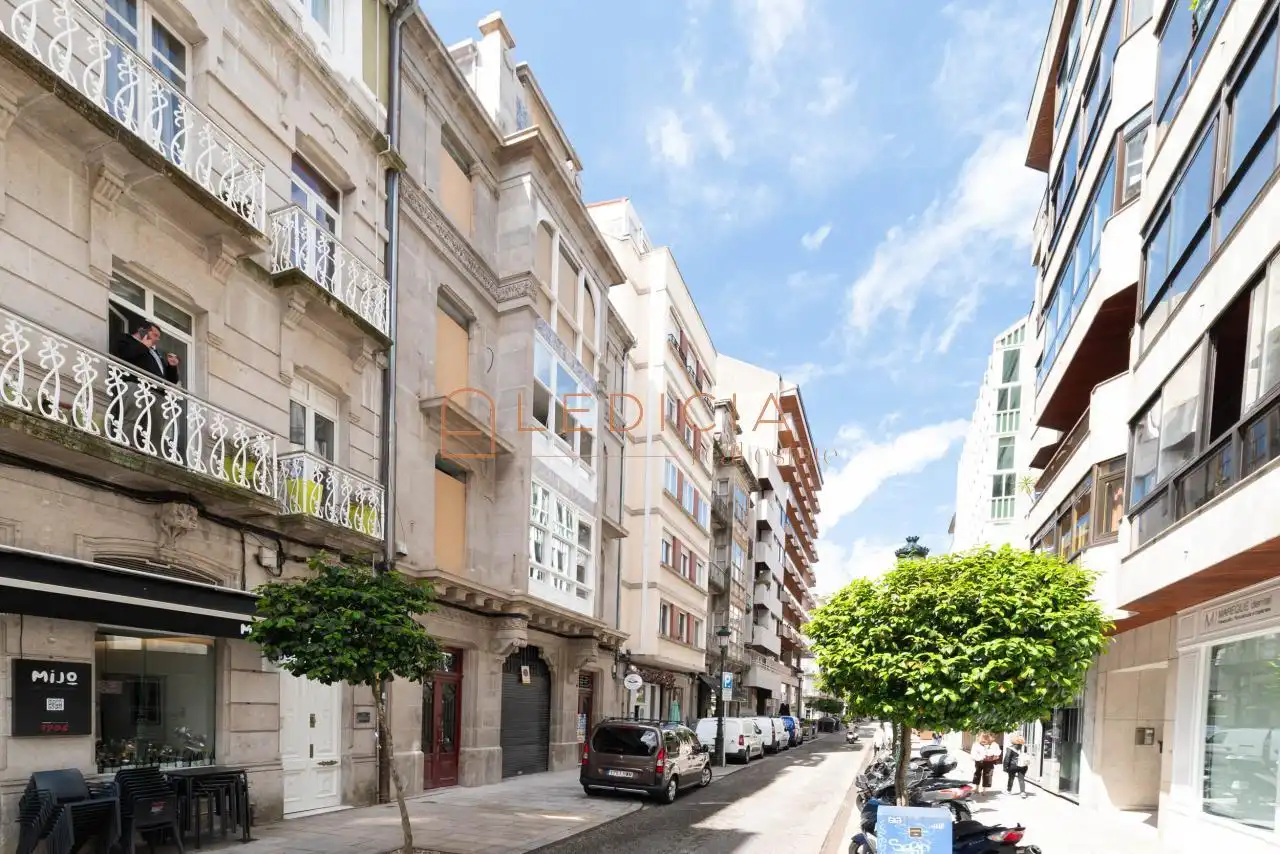 Exterior view of Flat for sale in Vigo   with Heating, Terrace and Furnished