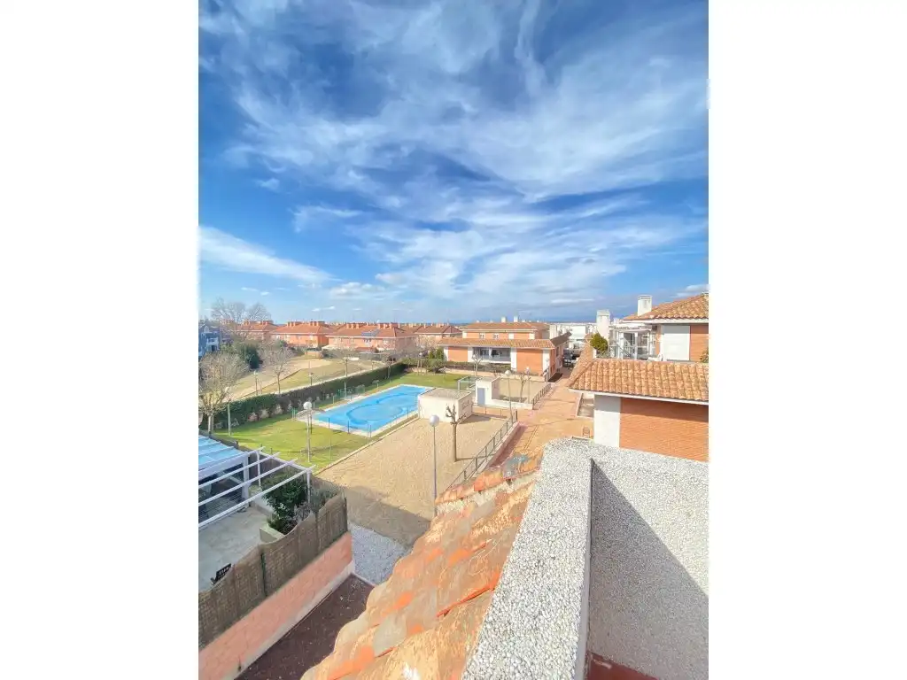 Außenansicht von Dachboden zum Verkauf in Villaviciosa de Odón