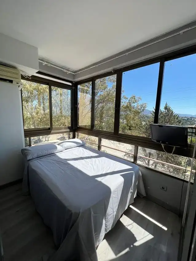 Habitación de Apartamento en venta en Marbella con Aire acondicionado, Calefacción y Amueblado
