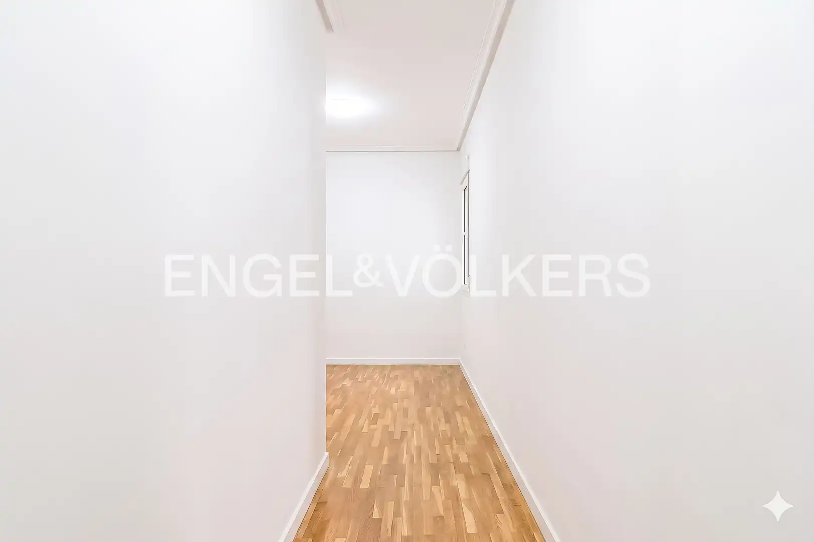 Flat for sale in Madrid  with Air Conditioner, Heating and Parquet flooring