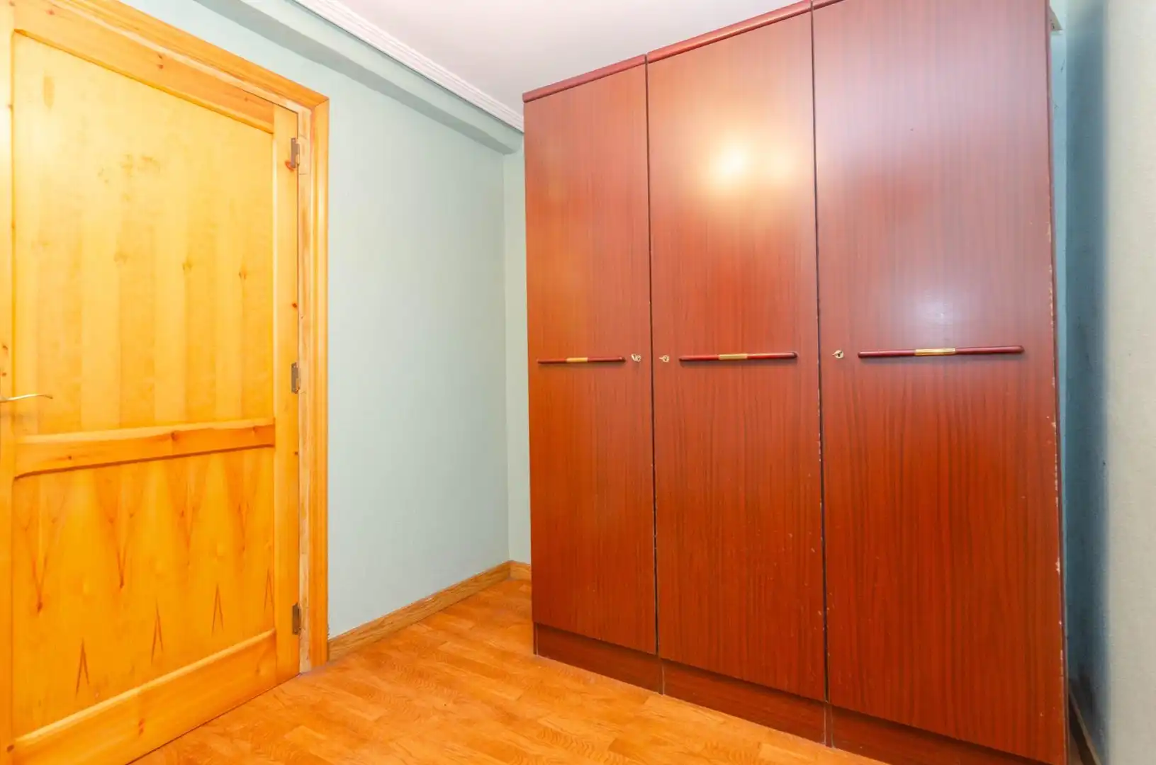 Habitación de Casa o chalet en venta en Mieres (Asturias) con Calefacción, Terraza y Amueblado
