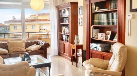 Foto 2 de Ático en venta en Carrer Mare de Déu de Montserrat, Creu de la Mà, Figueres