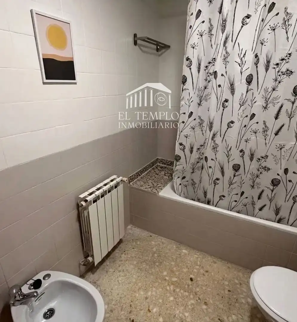 Badezimmer von Wohnung zum Verkauf in Onil mit Heizung