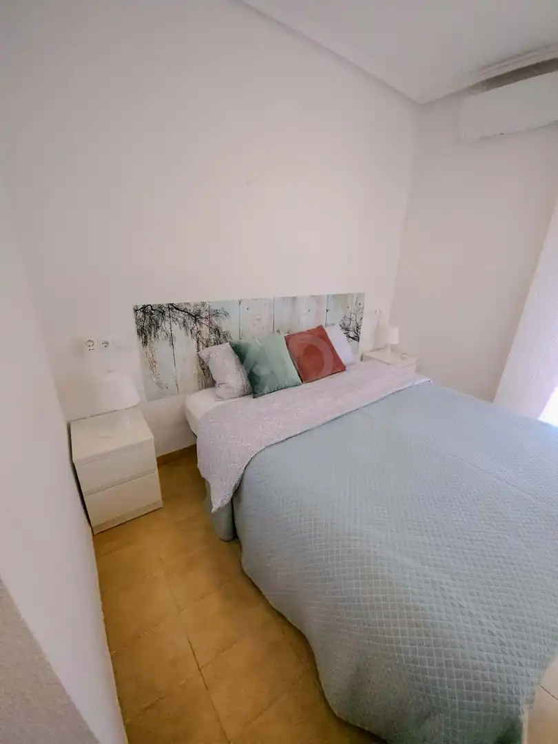Habitación de Casa adosada en venta en Santa Pola con Aire acondicionado, Calefacción y Terraza