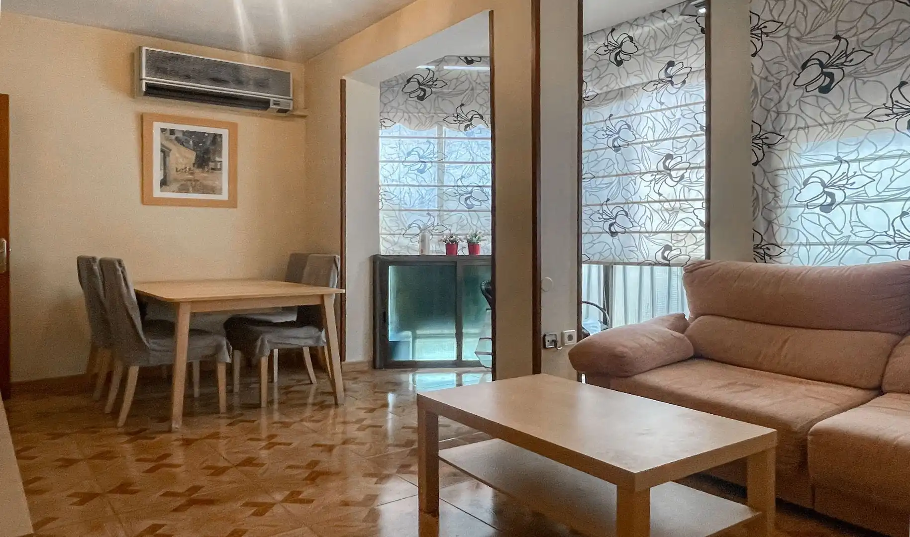 Living room of Flat for rent in Sant Boi de Llobregat  with Air Conditioner and Heating