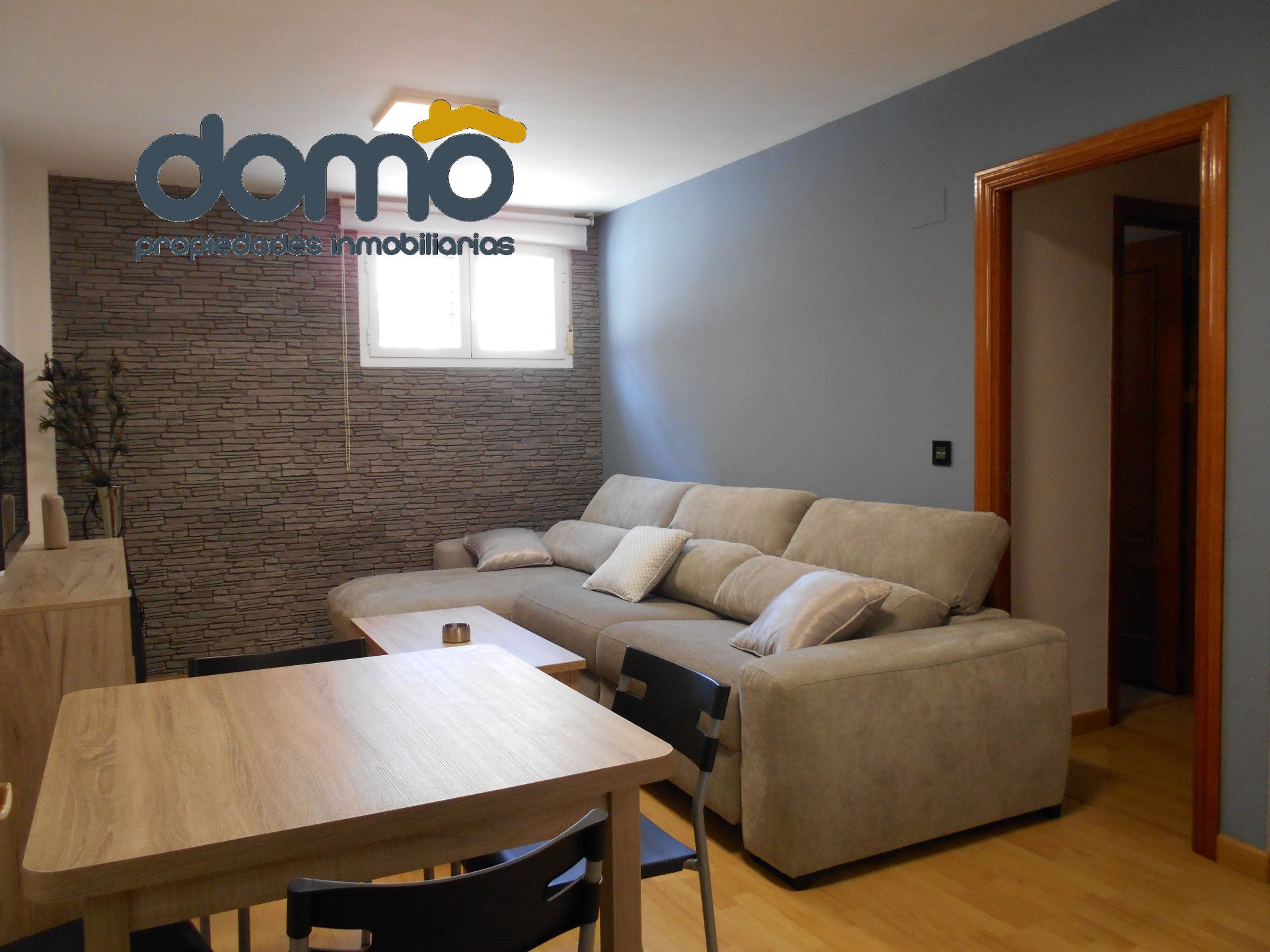 Living room of Flat to rent in La Zubia  with Air Conditioner, Furnished and Oven