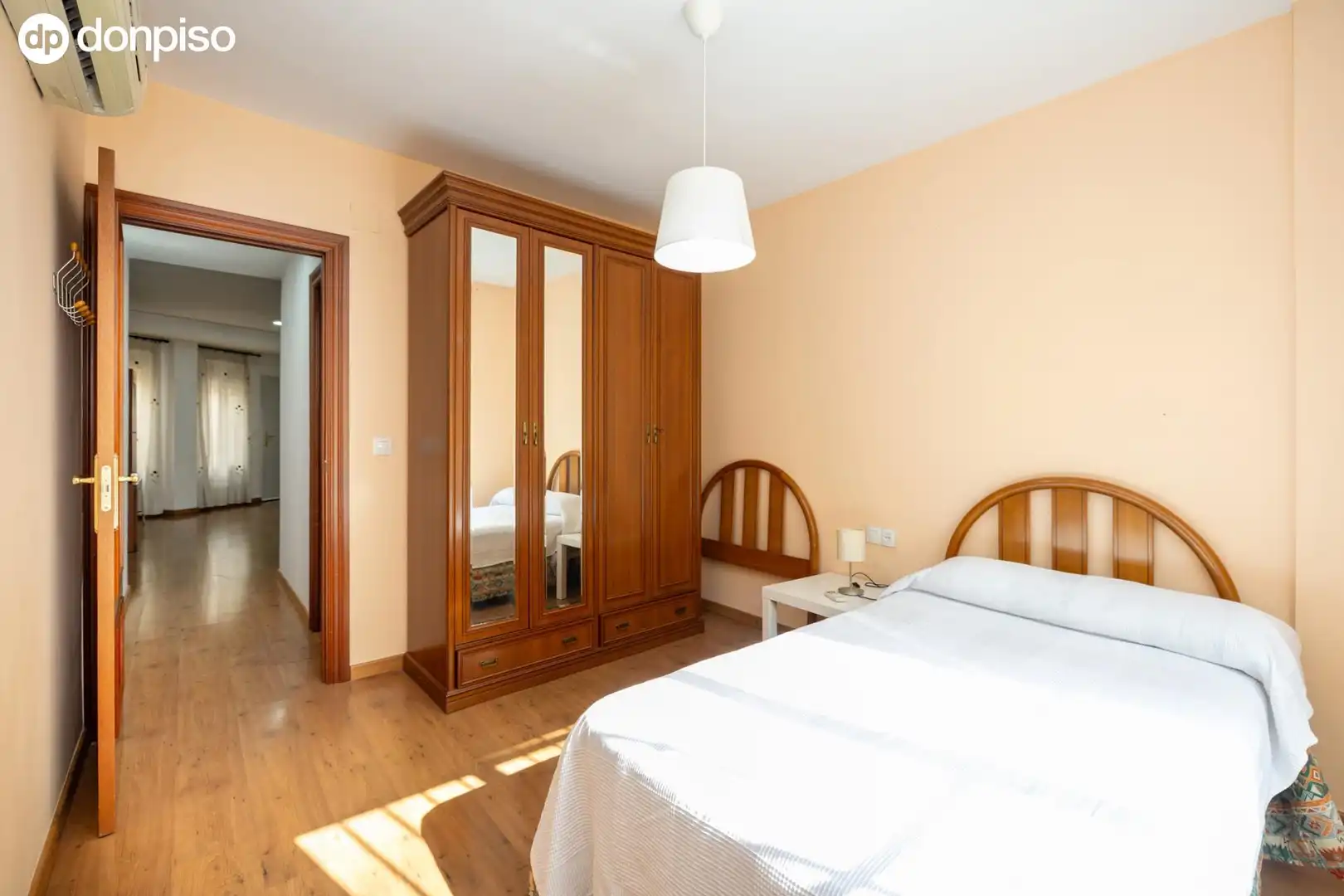 Habitación de Apartamento en venta en Villa de Otura con Aire acondicionado, Terraza y Balcón