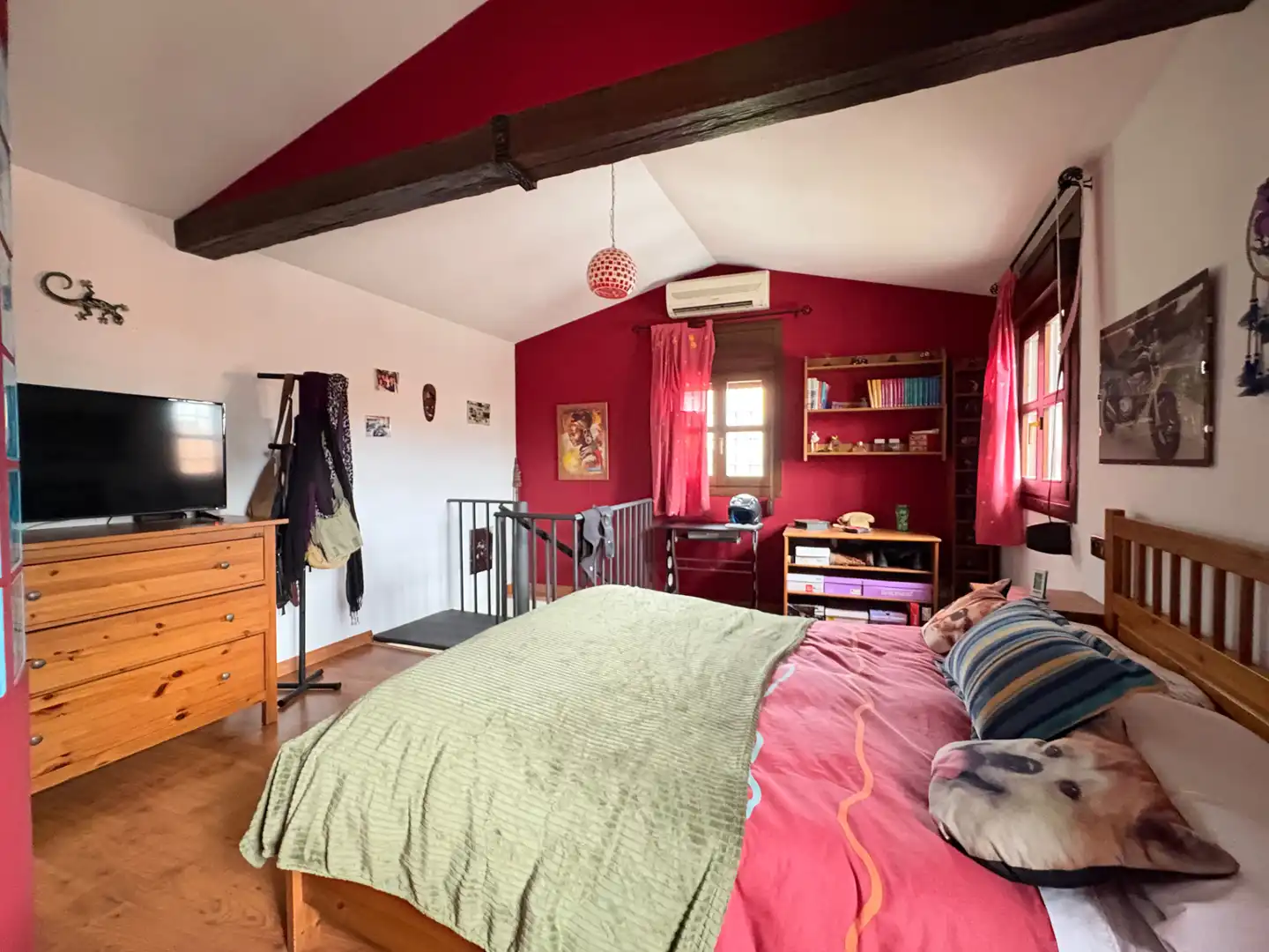 Bedroom of Houses for rent in Plasencia  with Air Conditioner, Heating and Furnished