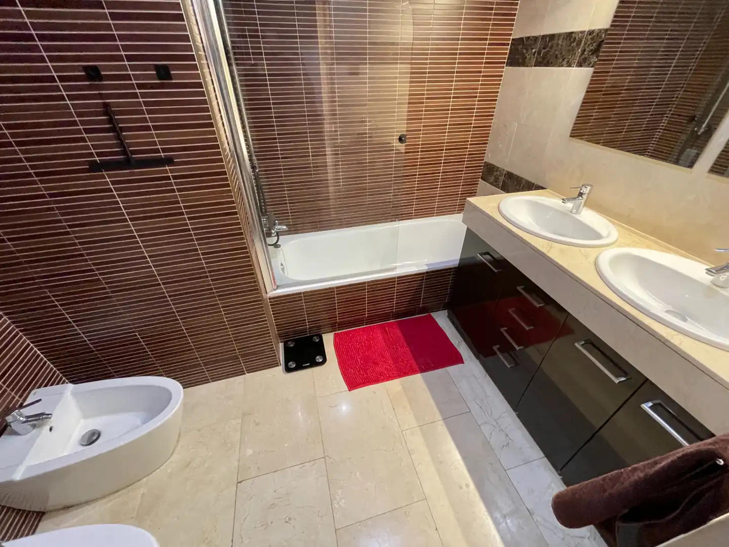 Baño de Casa adosada en venta en Sitges con Aire acondicionado, Calefacción y Jardín privado