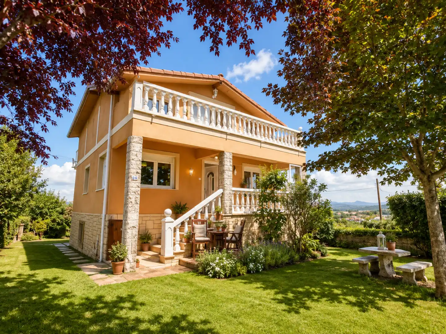 Casa o xalet en venda a Salesas - Foncalada - Campoamor