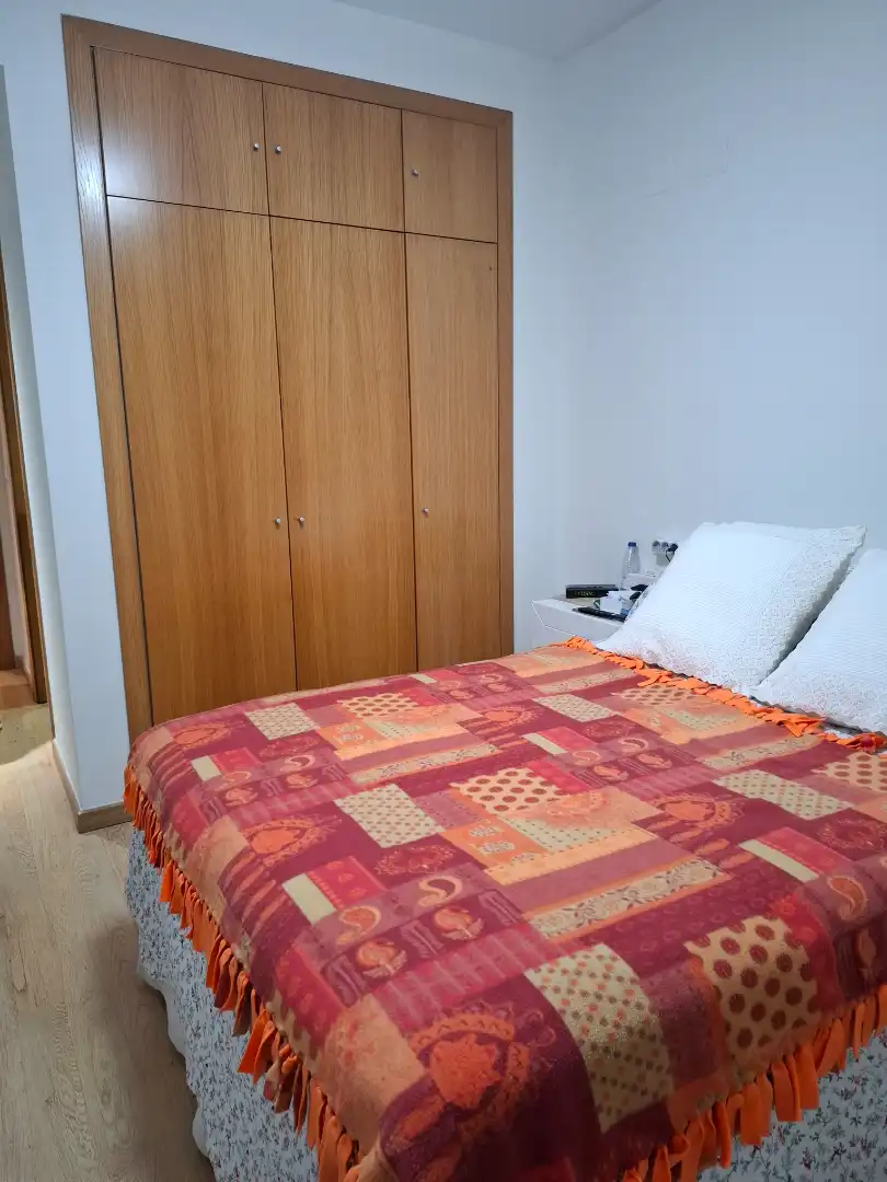 Habitación de Piso en venta en Mairena del Aljarafe con Aire acondicionado, Calefacción y Jardín privado