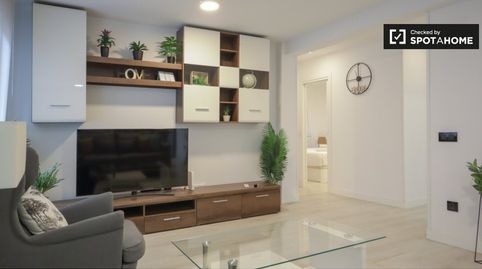 Foto 4 de Piso de alquiler en Pinar del Rey, Madrid Capital