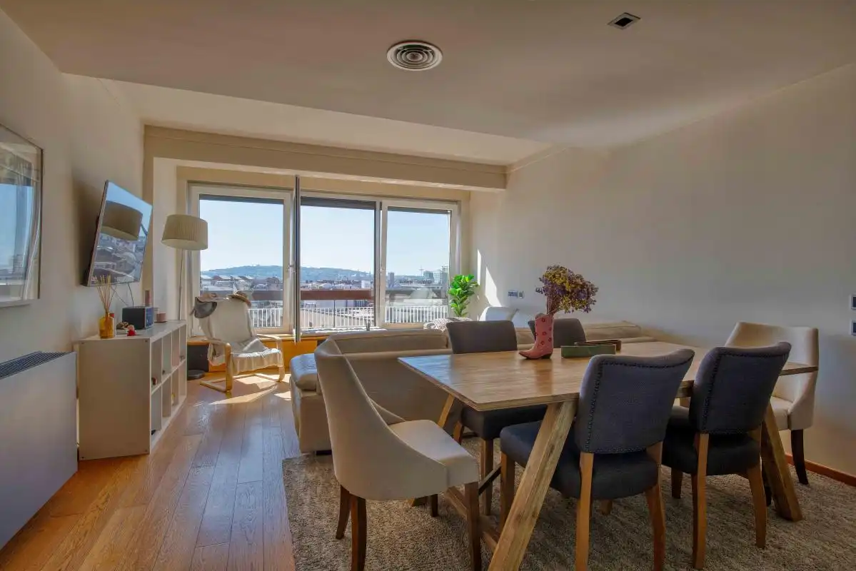 Comedor de Casa o chalet en venta en  Barcelona Capital con Aire acondicionado, Calefacción y Jardín privado