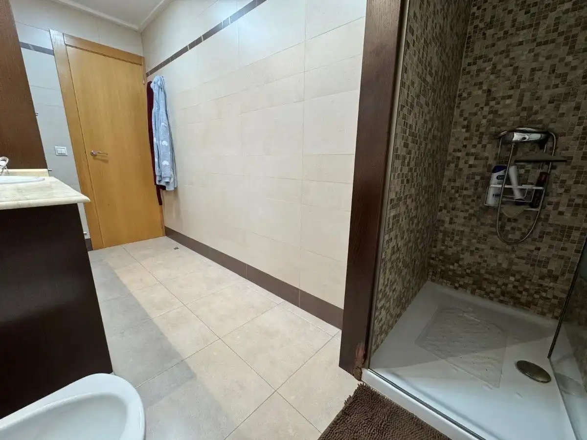 Baño de Piso en venta en Simat de la Valldigna con Aire acondicionado y Trastero