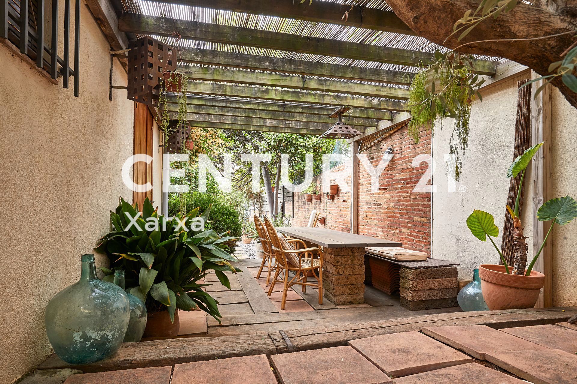 Jardí de Casa adosada en venda en  Barcelona Capital amb Aire condicionat, Calefacció i Jardí privat