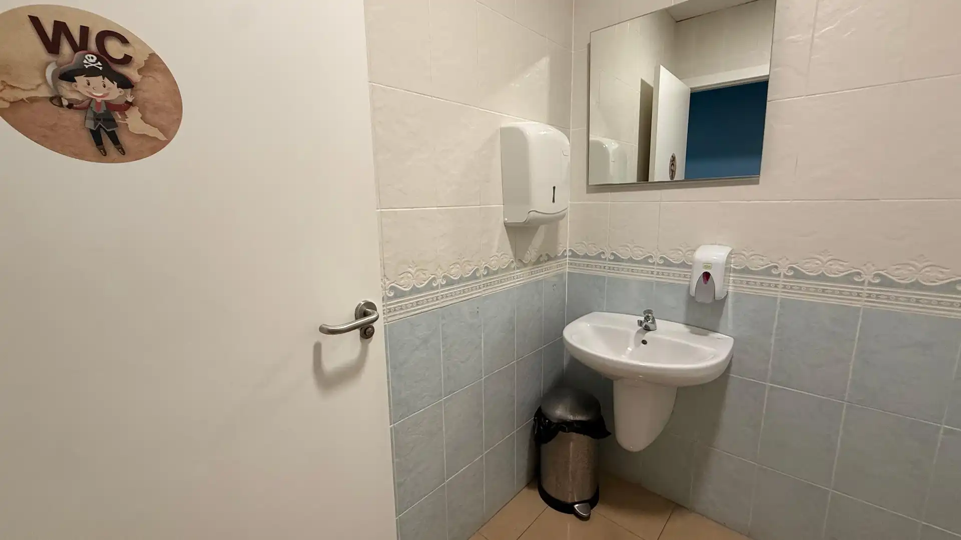Baño de Local en traspaso en Calpe / Calp con Aire acondicionado, Alarma y Domótica