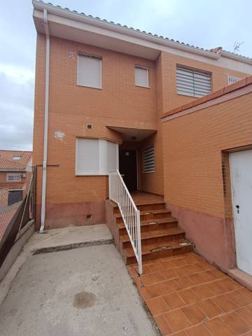 Casa adosada en Venta en aficion en Los Barreros
