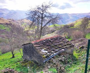Vista exterior de Casa o xalet en venda en Miera amb Jardí privat