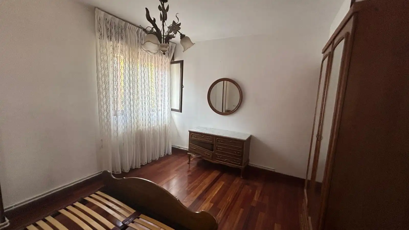 Schlafzimmer von Wohnung zum Verkauf in Rasines mit Heizung, Möbliert und Ofen