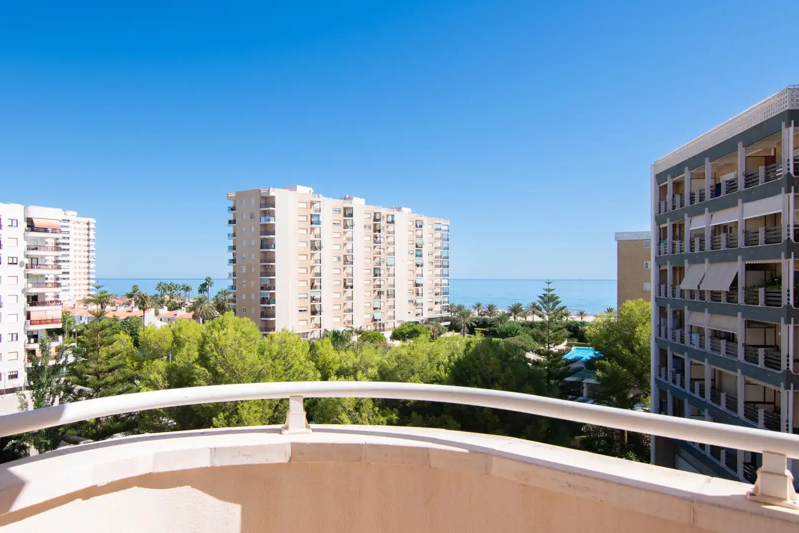 Apartament amb piscina en venda a Playa de Gandia, imagen 2