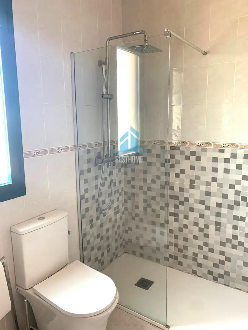 Bathroom of Houses for sale in Riba-roja de Túria  with Heating, Terrace and Storage room