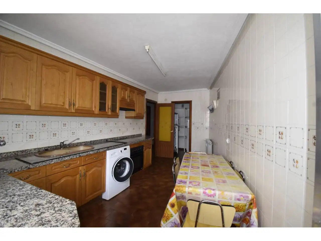 Cocina de Piso de alquiler en León Capital  con Calefacción, Terraza y Trastero