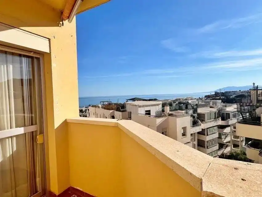 Terrassa de Apartament en venda en Rincón de la Victoria amb Terrassa, Balcó i Piscina comunitària