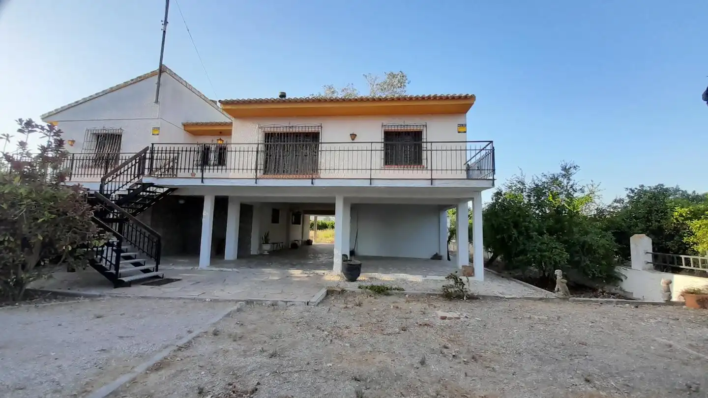Außenansicht von Haus oder Chalet zum Verkauf in Benejúzar mit Privatgarten, Terrasse und Schwimmbad