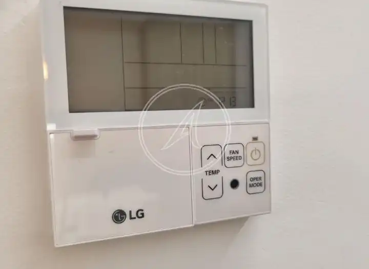 Piso con ascensor en venta en Avenida Condes de Soto Ameno, imagen 27