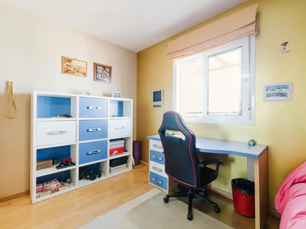 Habitación de Ático en venta en Torremolinos con Aire acondicionado, Calefacción y Jardín privado