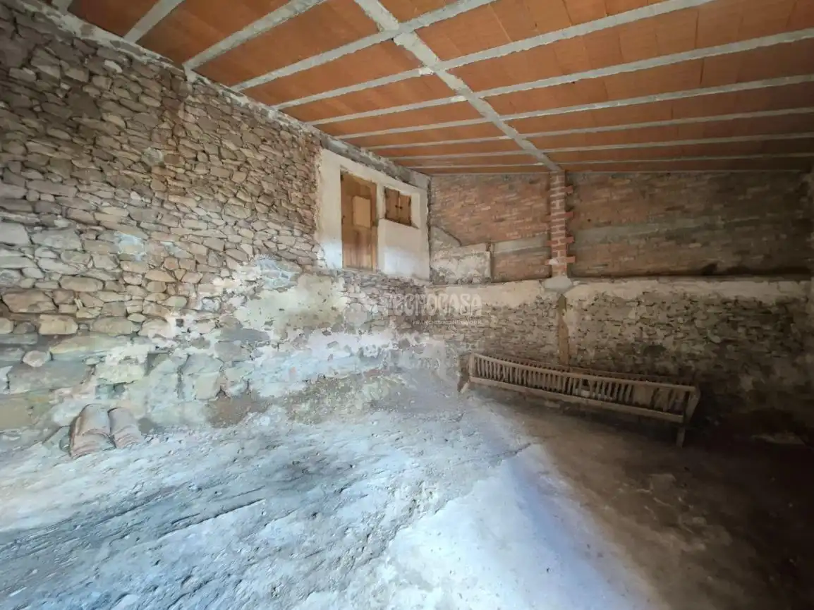 Finca rústica en venda en Anguita amb Jardí privat