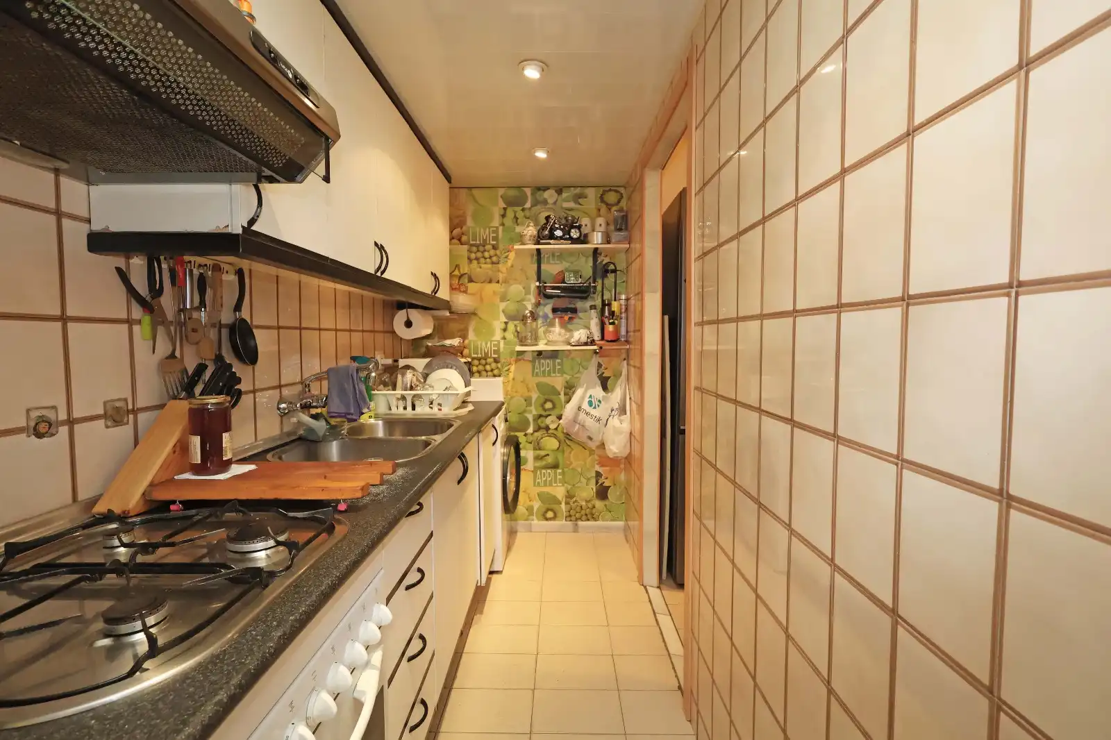 Cocina de Piso en venta en L'Hospitalet de Llobregat con Balcón