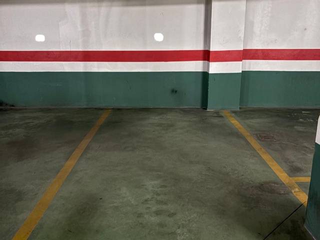 Garaje en Alquiler en Calle Colombia, 18 en Plaza de la Luz