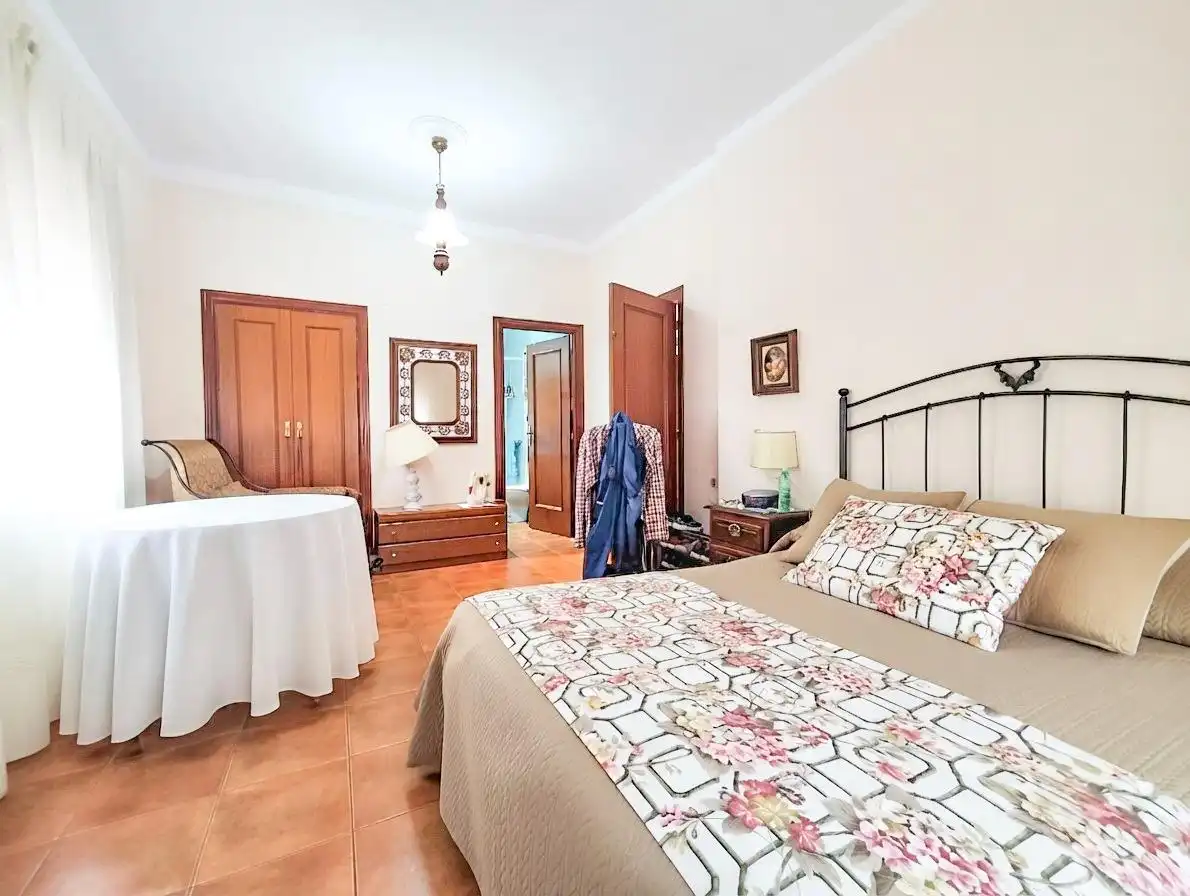 Habitación de Casa o chalet en venta en Puertollano con Aire acondicionado, Calefacción y Jardín privado