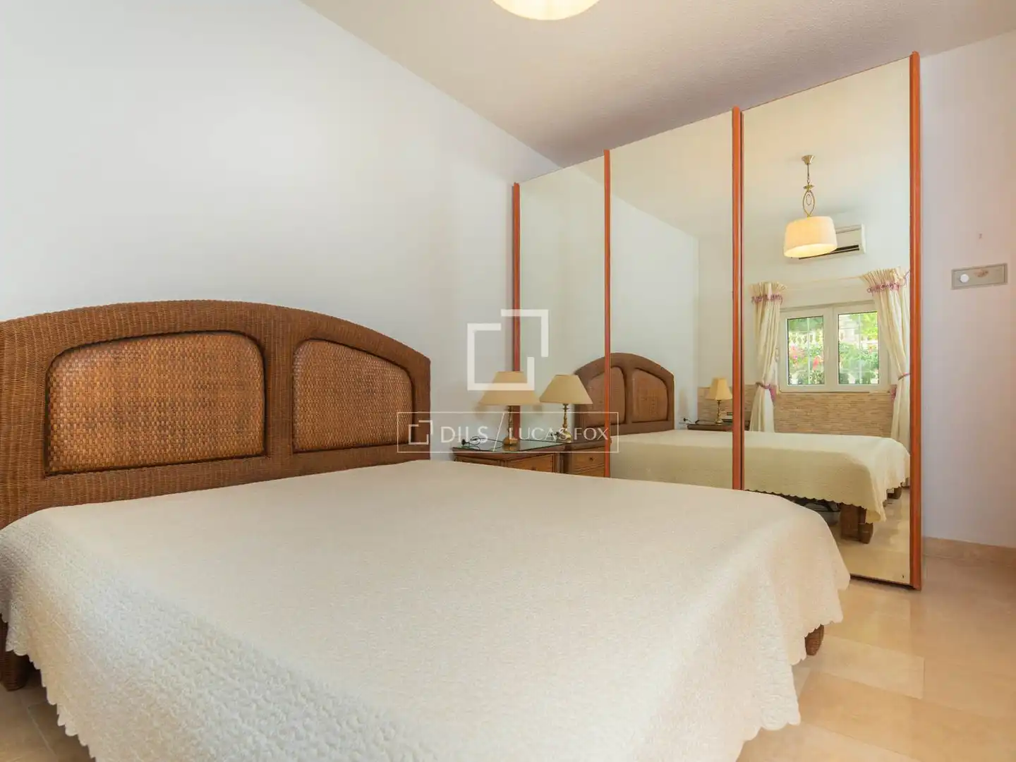 Schlafzimmer von Country house zum Verkauf in Sant Josep de sa Talaia mit Klimaanlage, Privatgarten und Terrasse