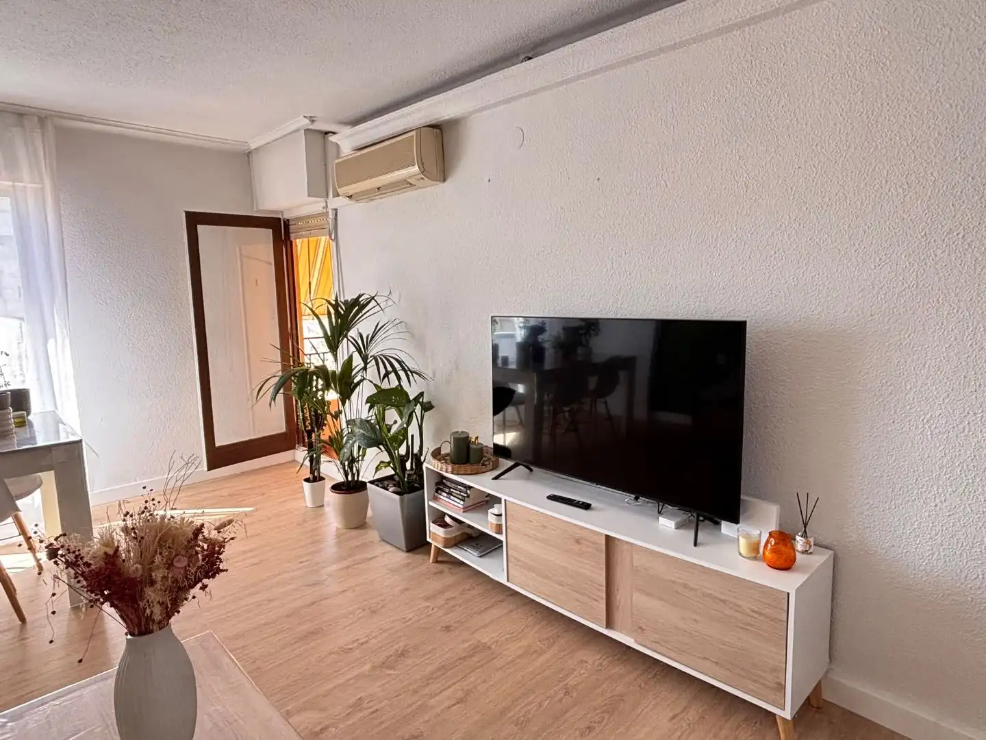 Wohnzimmer von Wohnung zur Miete in Castellón de la Plana / Castelló de la Plana mit Möbliert, Ofen und Waschmaschine