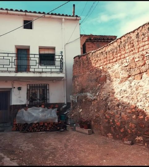 Foto 2 de Casa adosada en venda a Calle Cantarranas, 31, Villel de Mesa, Guadalajara