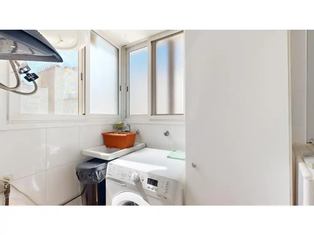 Exterior view of Flat for sale in Torrent  with Air Conditioner and Balcony