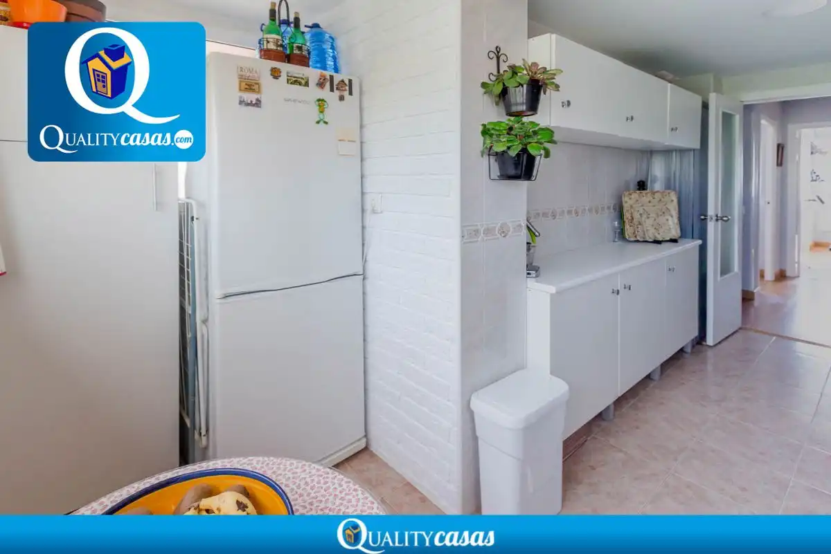 Küche von Wohnung zum Verkauf in El Campello mit Gemeinschaftspool