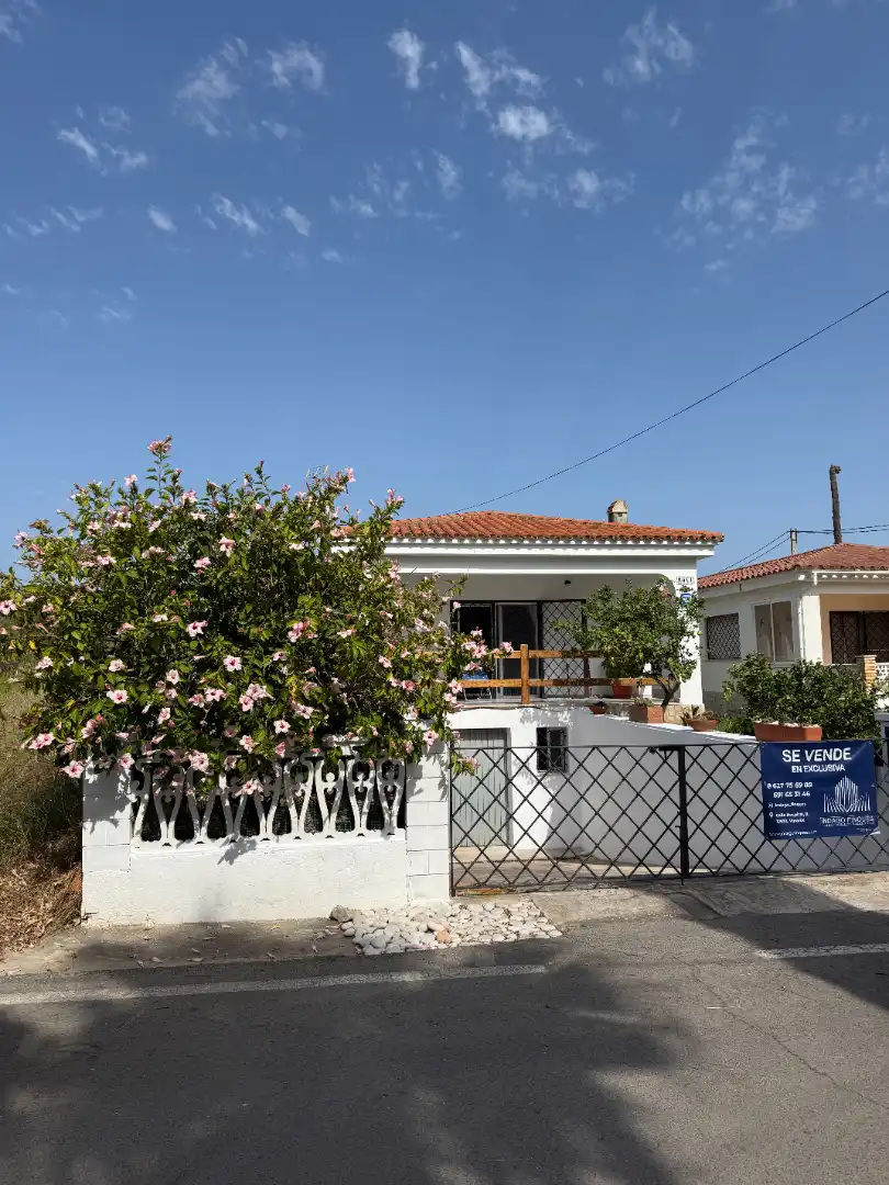 Vista exterior de Casa o chalet en venta en Vinaròs con Aire acondicionado, Calefacción y Jardín privado