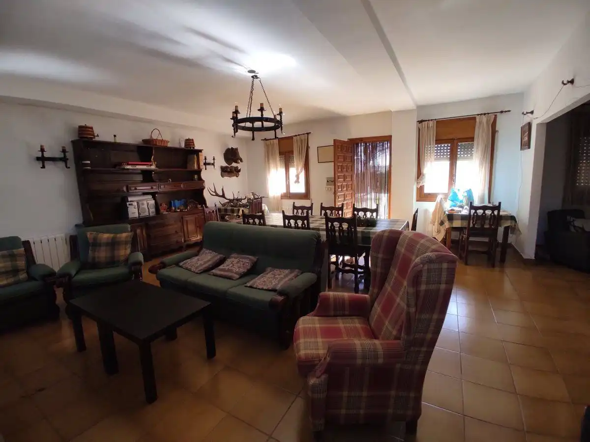Sala de estar de Apartamento en venta en Bárcabo con Calefacción, Trastero y Piscina comunitaria