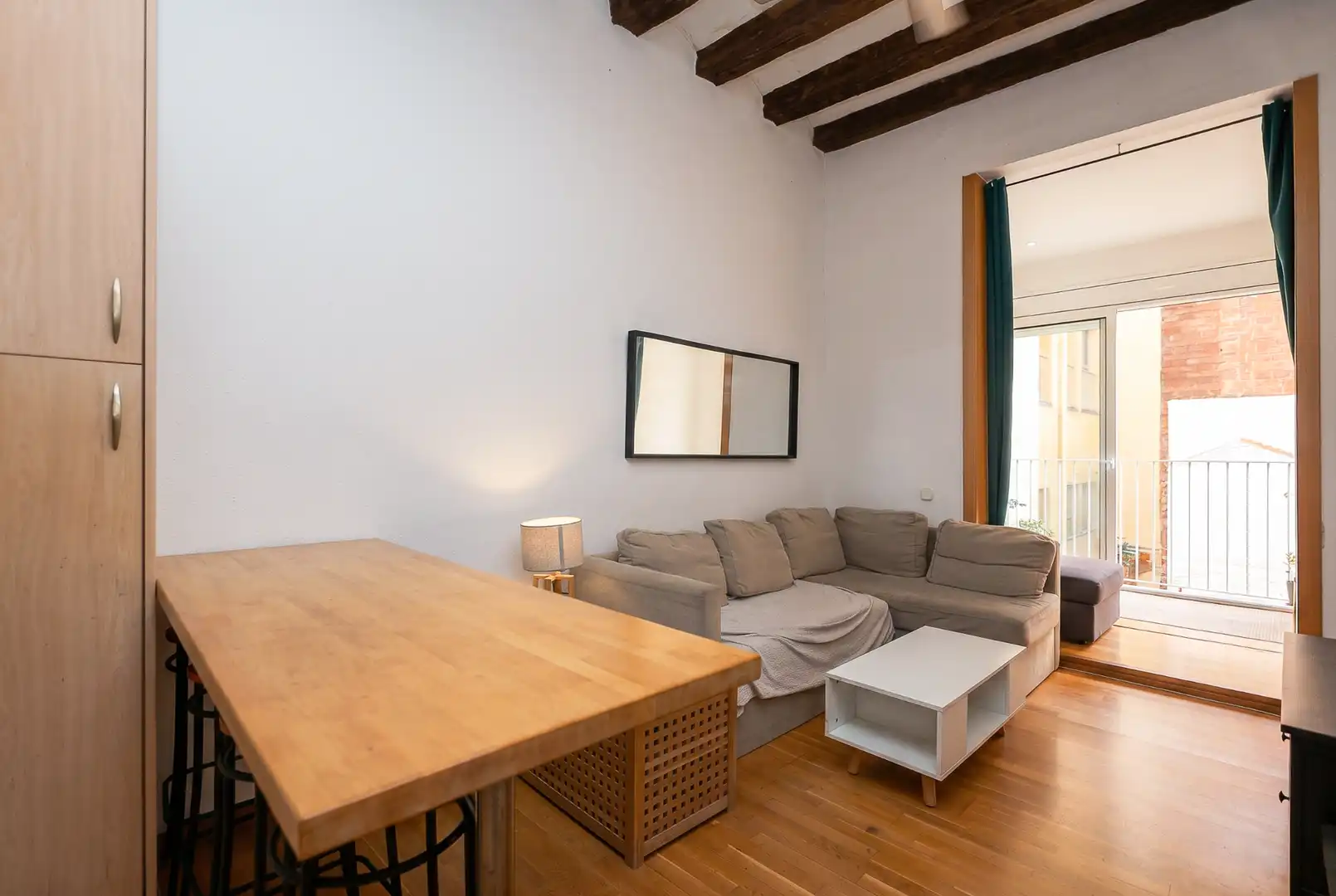 Living room of Flat for sale in Barcelona